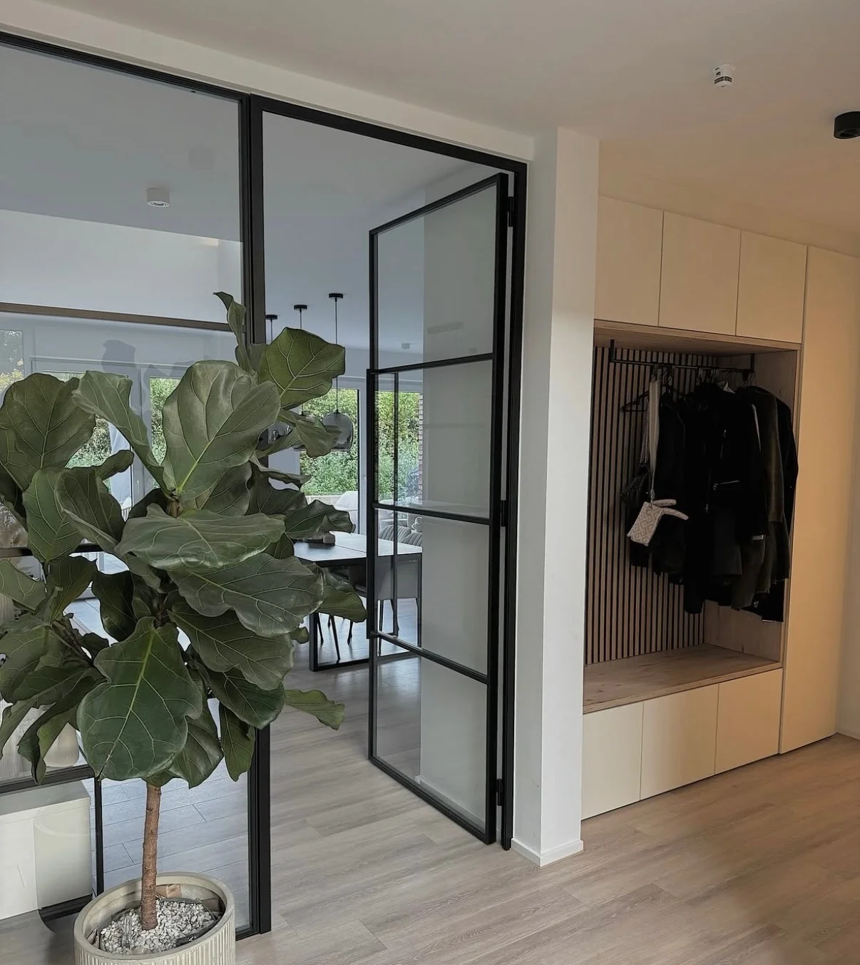 Strakke gevelafwerking